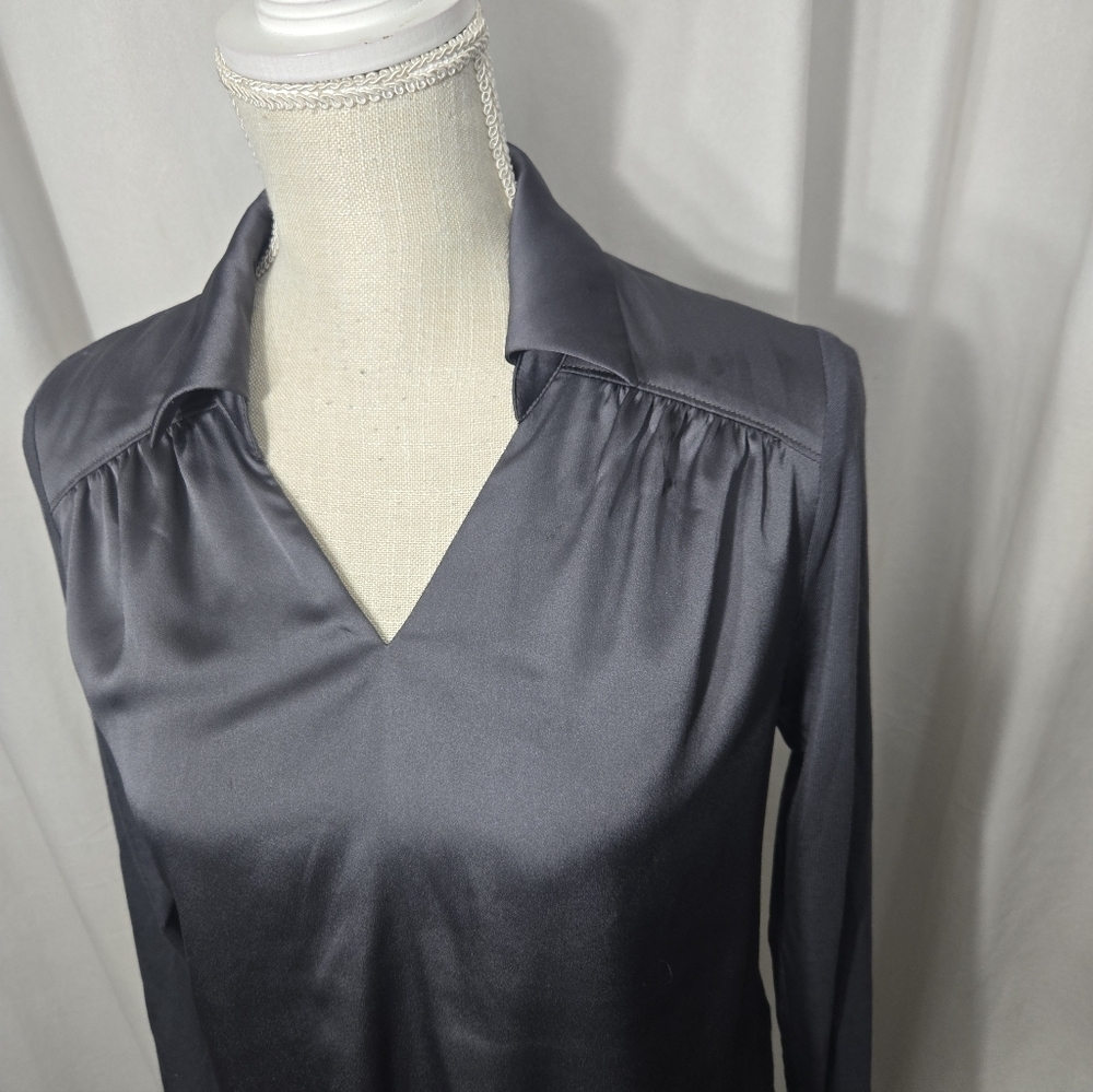 White House Black Market Gray Mixed Material Collar Blouse Sz XXS - Picture 2 of 12